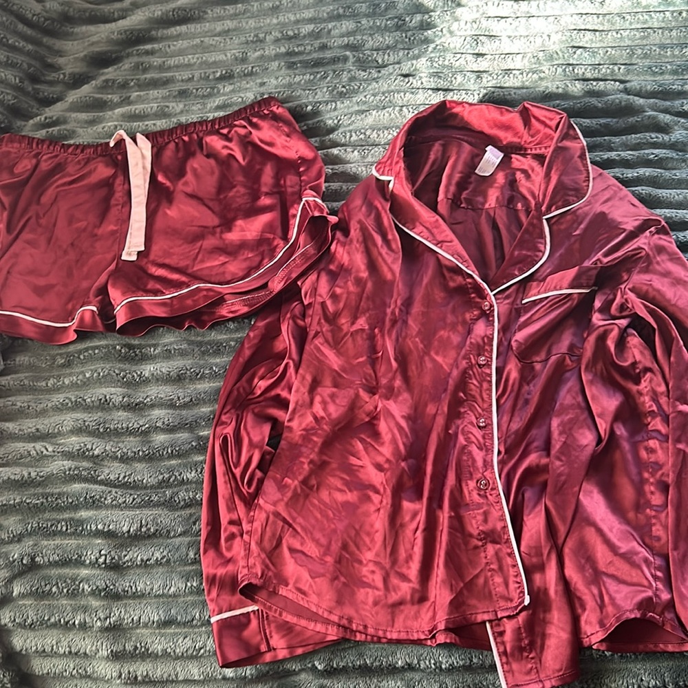 target silk sleep set